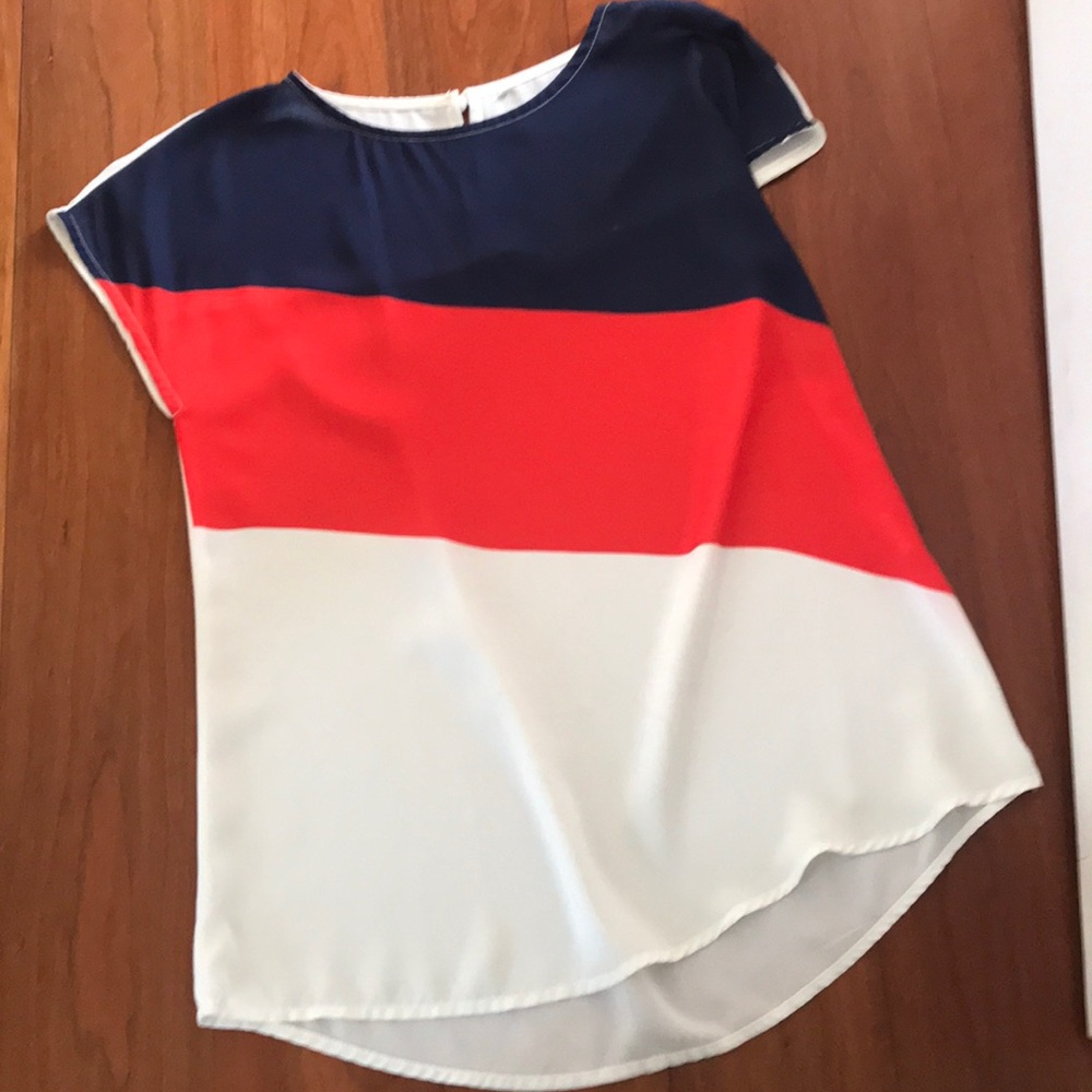 This is a 100% polyster blouse.